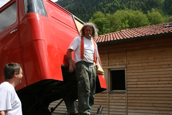 Patrice, der Mann der Stunde. Und nein, er hält die Kabine nicht alleine. Aber stark ist e